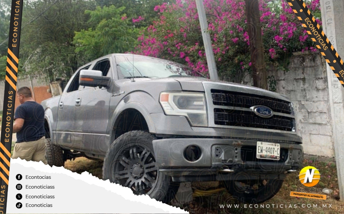 EN SANTIAGO||SE SALE DEL CAMINO Y CHOCA CONTRA MURO “OCUPANTES DE ...